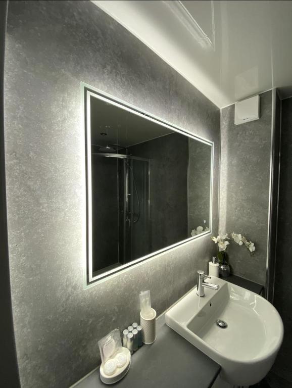 Apartament Super Prime Luxury Waterfront View Dbay By Tba Saint Davids  Zewnętrze zdjęcie